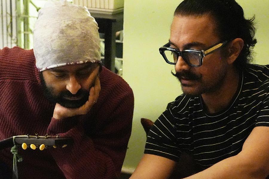 Aamir Khan with Arijit Singh