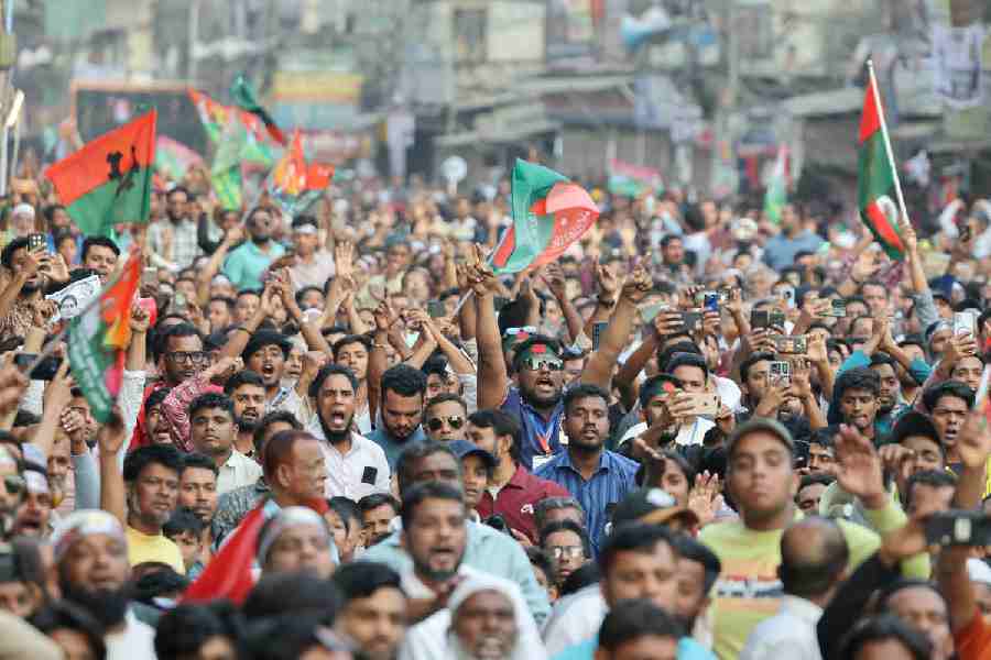 Supporters of the Bangladesh Nationalist Party (BNP) chant slogans, during an election campaign rally attended by the party chairman, Tarique Rahman, ahead of the national election, at Jatrabari, in Dhaka, Bangladesh, February 9, 2026.