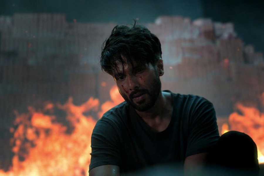 Shahid Kapoor in Farzi Season 1