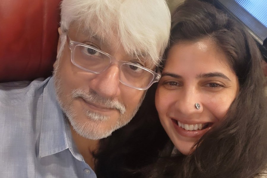 Vikram Bhatt with wife Shwetambari Bhatt