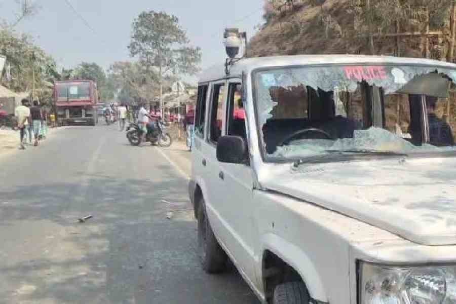 The police vehicle that was vandalised by the angry residents at Raghavpur in North Dinajpur on Friday.  Picture by Kousik Sen