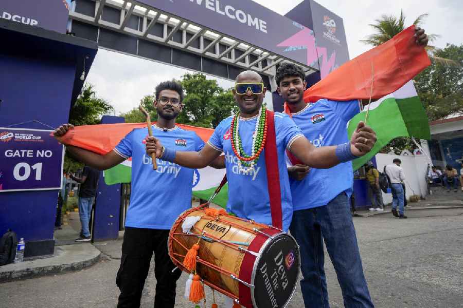 Indian fans gather outside the R Premadasa Stadium in Colombo on Saturday during the team’s practice session ahead of Sunday’s T20 World Cup match against Pakistan.