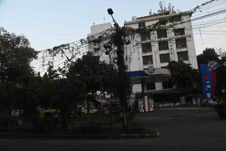 A broken street light            in Salt Lake. File picture