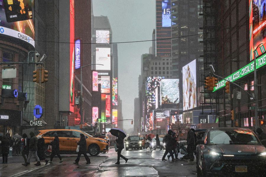 Winter snow storm hits New York City