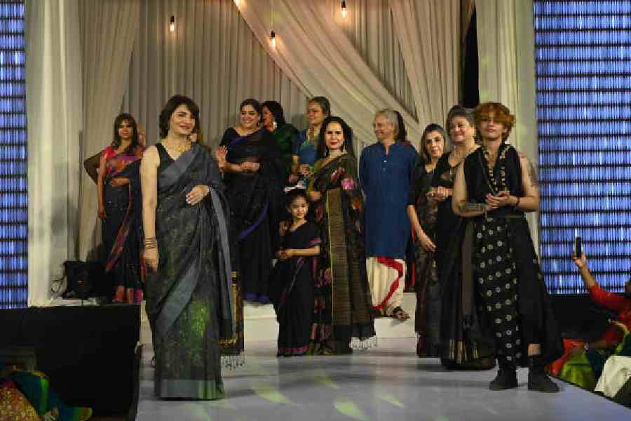 The fashion walk at Daga Nikunj in Ballygunge on Monday evening. Pictures by Bishwarup Dutta