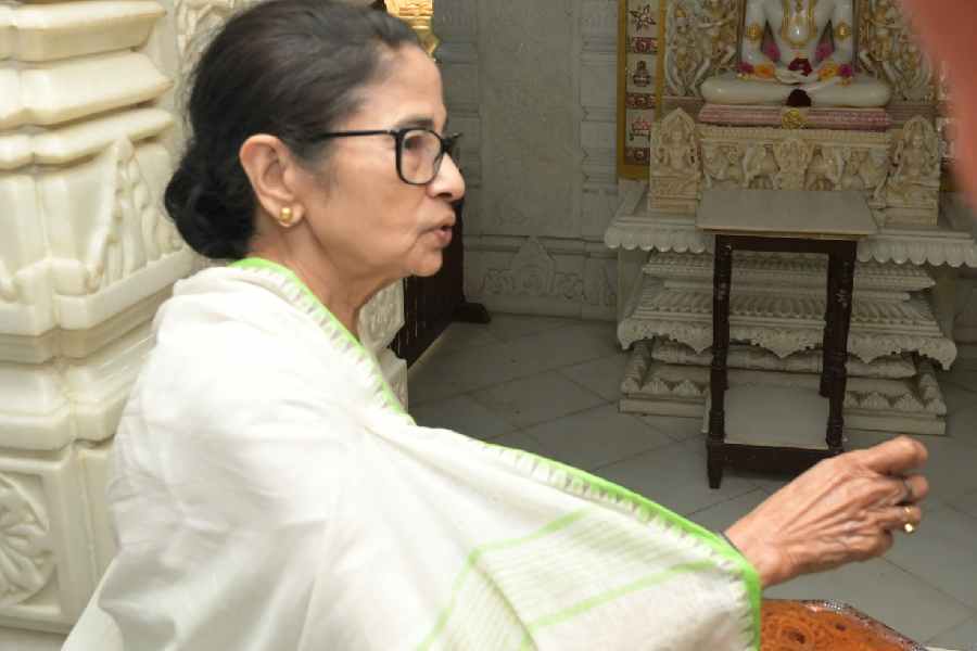 Mamata Banerjee at Jain Temple