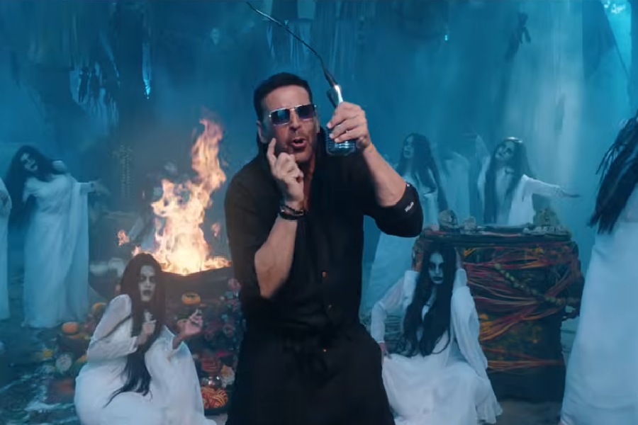 Akshay Kumar in ‘Bhooth Bangla’ song ‘Ram Ji Aake Bhala Karenge’