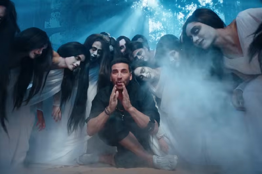 Akshay Kumar in ‘Ram Ji Aake Bhala Karenge’ from ‘Bhooth Bangla’