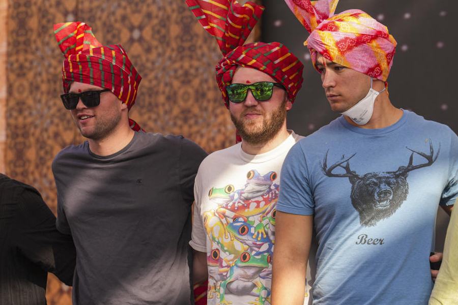 Representational image