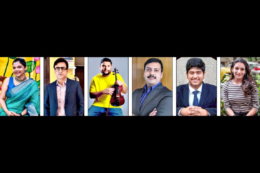 Mohuna Dutt, Ranadeep Mukherjee, Souptik Mazumder, Sourya Sekhar Saha, Dighvij Chirimar and Sakhi Singhi