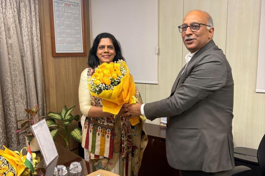 Outgoing chief secretary Manoj Pant greets his successor Nandini Chakravorty at Nabanna on Wednesday