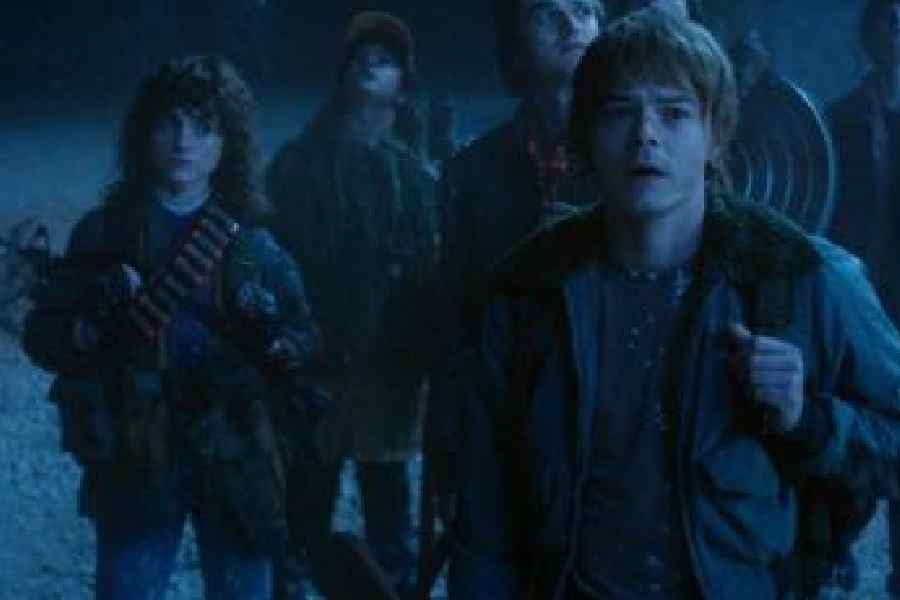 The finale of Stranger Things is playing on Netflix 