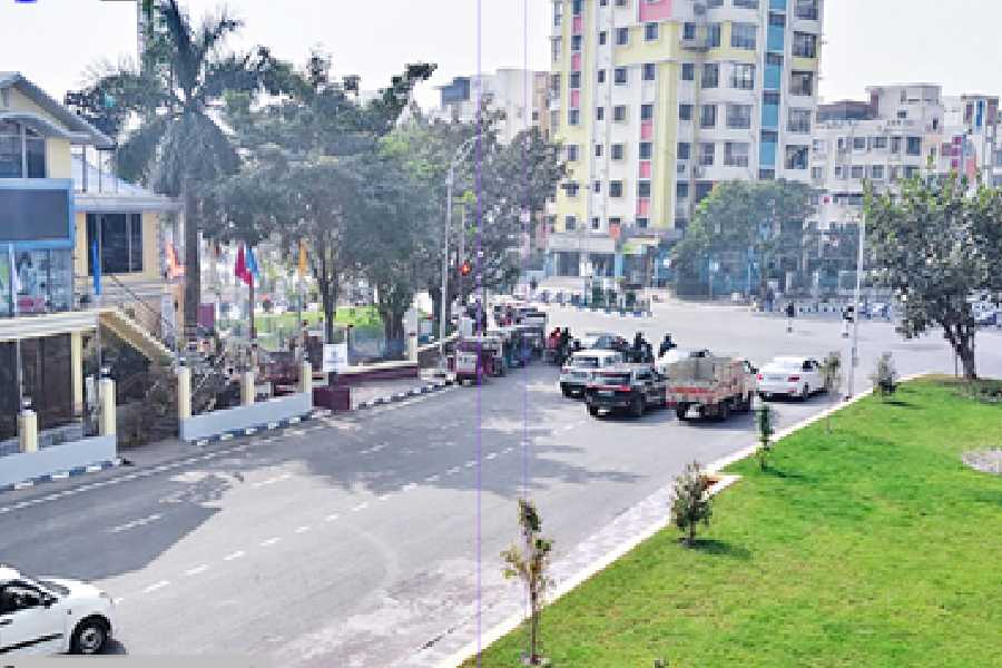 The Durga Angan crossing in front of Zero Shop. 