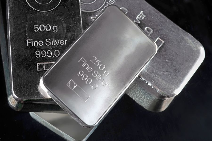 In Kolkata, silver is currently priced at Rs 242 per gram