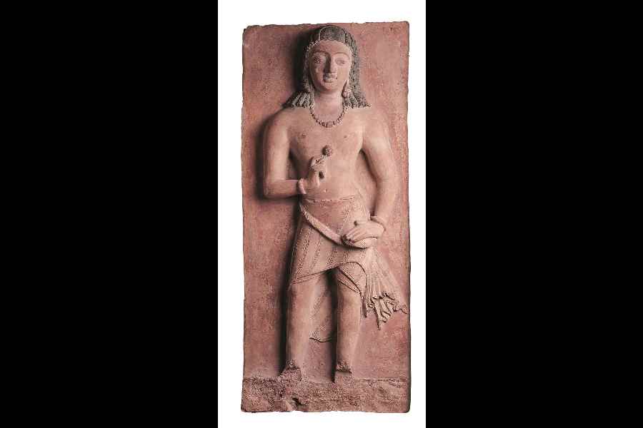 Devotee or a rich merchant? Clay, fired; Mirpur Khas Sindh, Pakistan; Kahu-jo-daro, 5th century CE. 