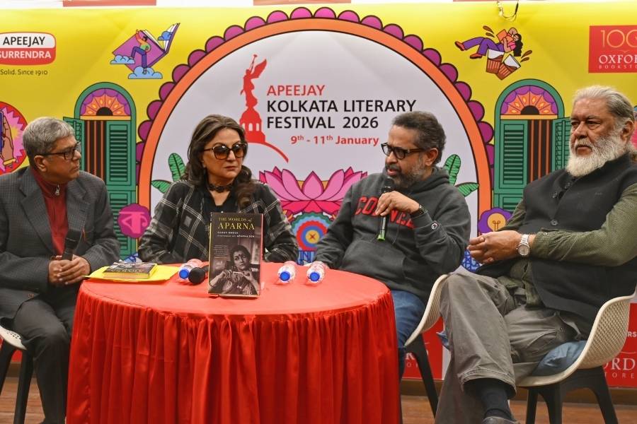(L-R) Raju Raman, Aparna Sen, Suman Ghosh and Kalyan Ray