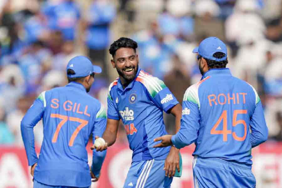 Mohammed Siraj (centre) bowled a spell of 2/40 in eight overs on Sunday, which too was crucial in India’s victory.