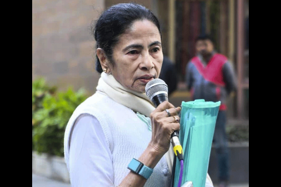 West Bengal Chief Minister Mamata Banerjee addresses the media after she arrived at the residence of I-PAC chief Pratik Jain amid an ongoing ED raid, in Kolkata on January 8, 2026.