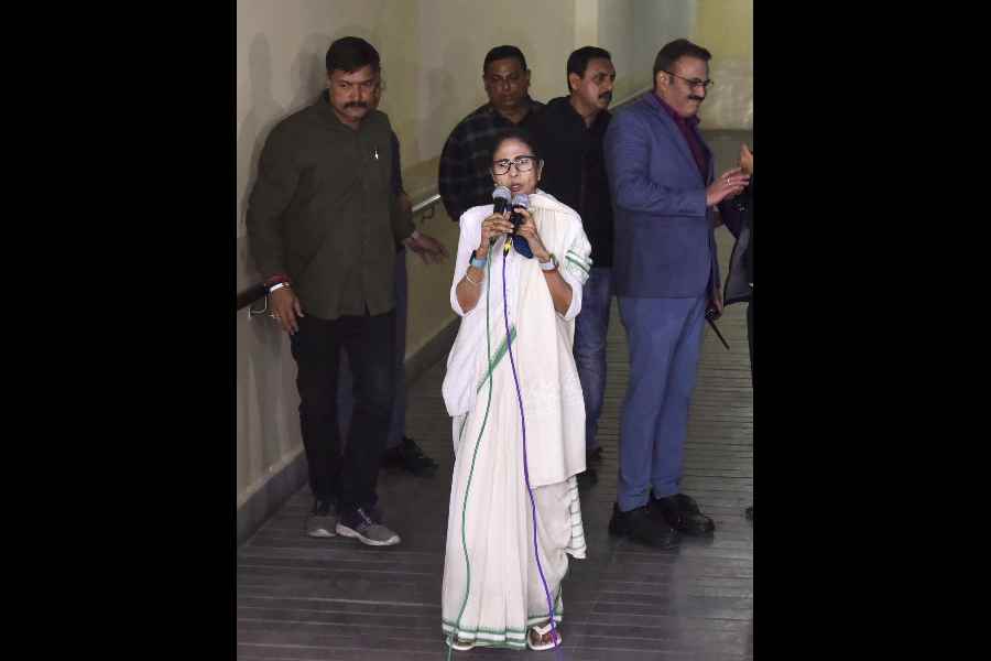 Mamata Banerjee addresses the media outside the home of I-PAC chief Pratik Jain on January 8.