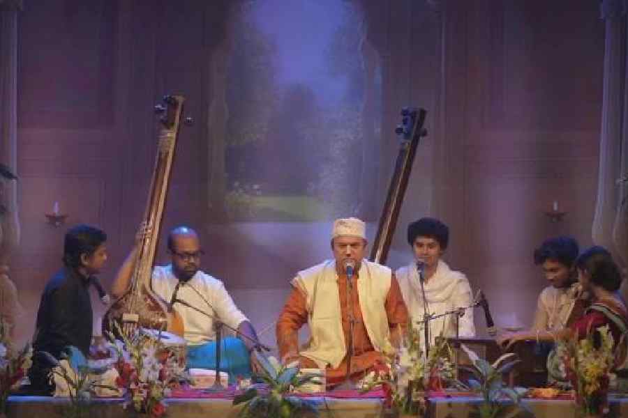 A performance at Chhayanot’s            music festival in Dhaka