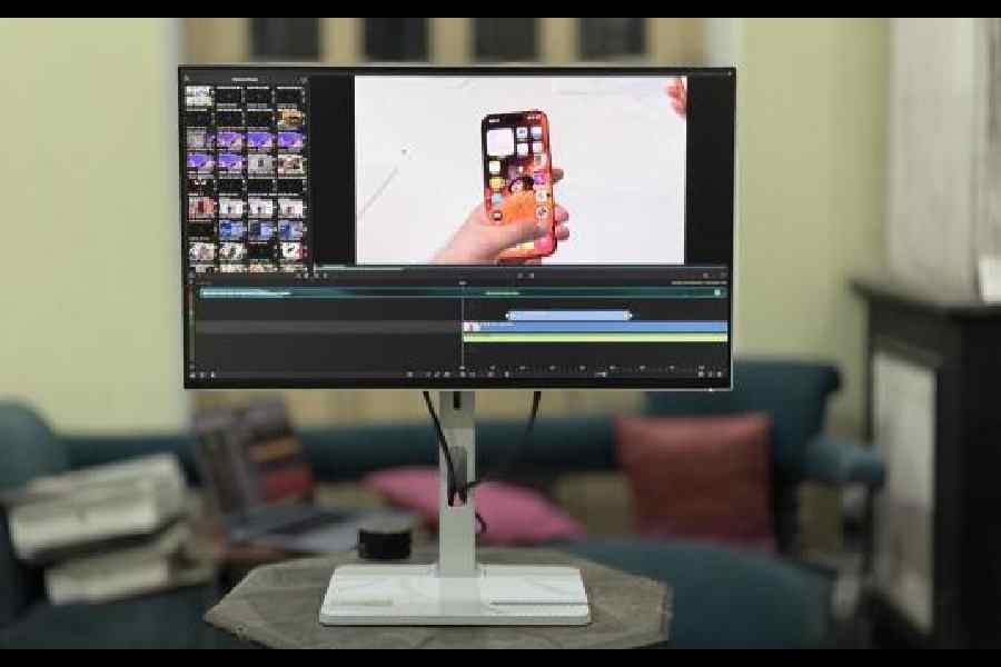 Lenovo L24D-4C comes with 144Hz refresh rate, AMD FreeSync and VESA MediaSync for smooth, tear-free visuals.  Pictures: Mathures Paul