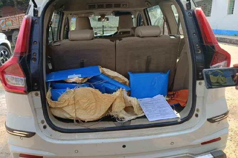 The picture of the car allegedly carrying thousands of Form 7 at Khatra in Bankura on Tuesday. The picture was shown by chief minister Mamata Banerjee at the press conference and later shared by the Trinamool Congress