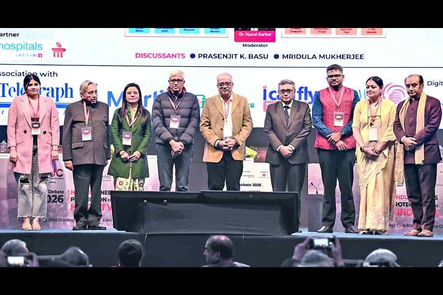 (From left) Speakers for the motion Ruchika Sharma, Mani Shankar Aiyar, Mahua Moitra and Ashutosh; moderator Kunal Sarkar; and speakers against the motion Swapan Dasgupta, J Sai Deepak, Agnimitra Paul and Sudhanshu Trivedi at the debate at Calcutta Club on Sunday evening. Picture by Bishwarup Dutta