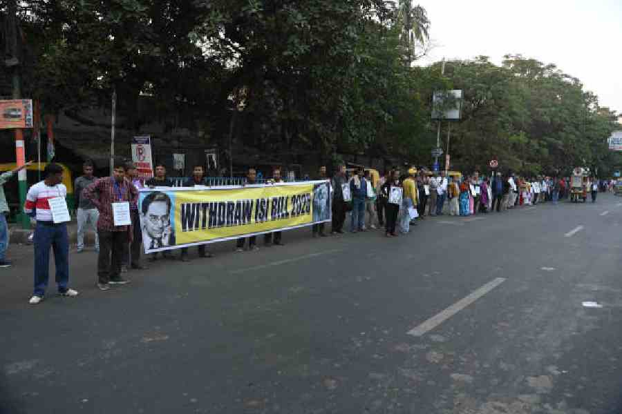 Scholars and teachers of ISI, Calcutta, protest against the proposed billoutside the BT Road campus in November last year