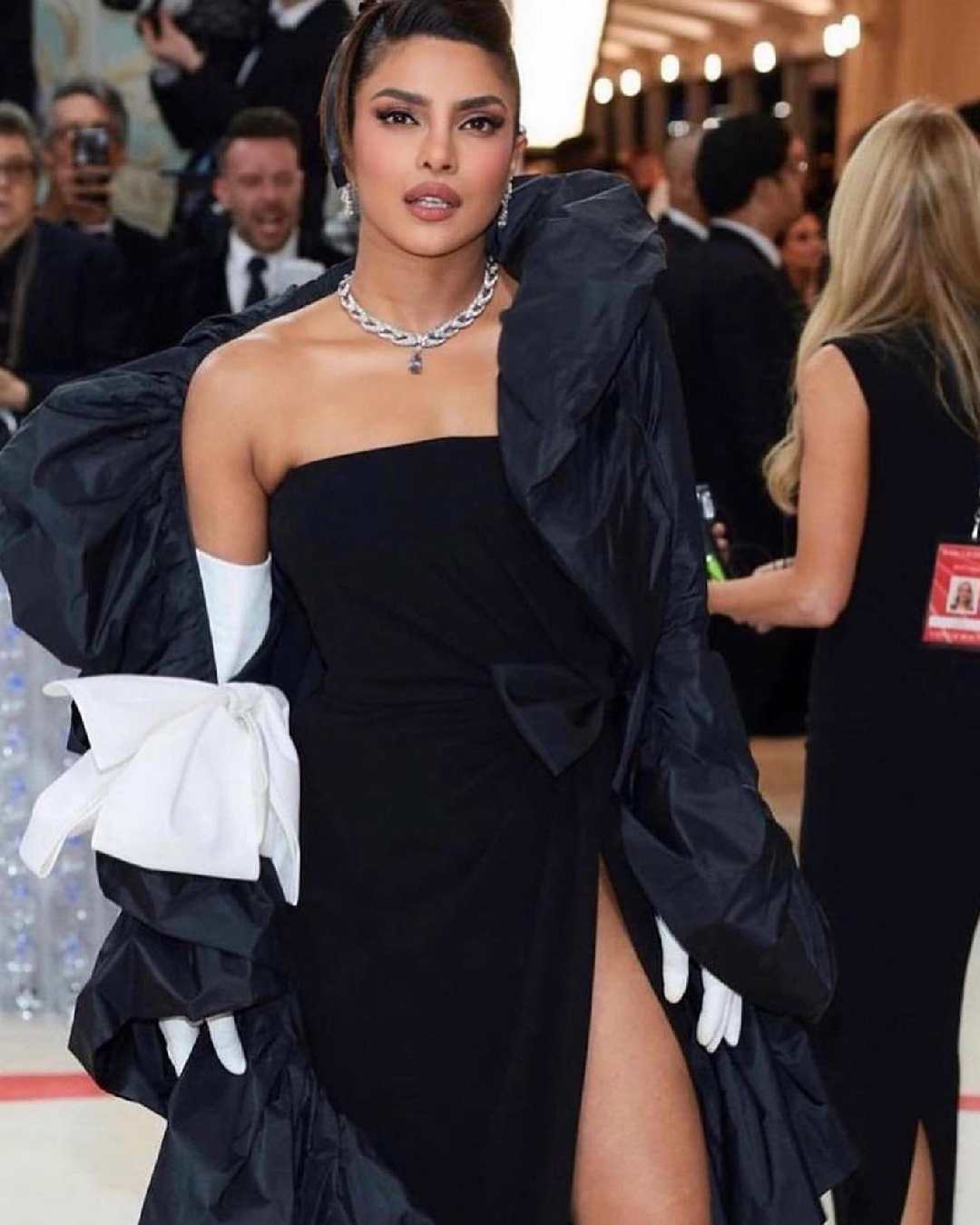 Priyanka Chopra Jonas in Valentino Garavani ensemble