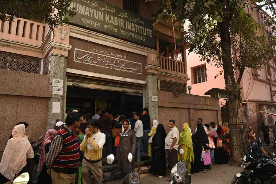 SIR Hearing is going on at Humayun Kabir Institute at Dr.Biresh Guha Street, Park Circus on Tuesday afternoon.