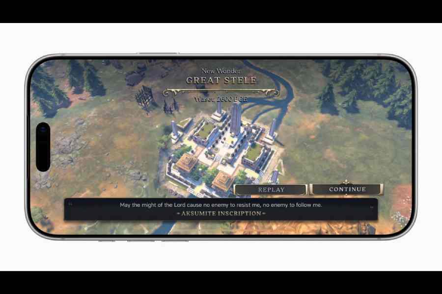 In Civilisation VII Arcade Edition, construct cities and architectural wonders while strategically navigating diplomacy or war with rival civilisations across an uncharted world