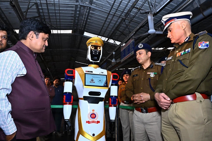 ASC Arjun has been designed to support security surveillance, crowd management, cleanliness monitoring and safety awareness