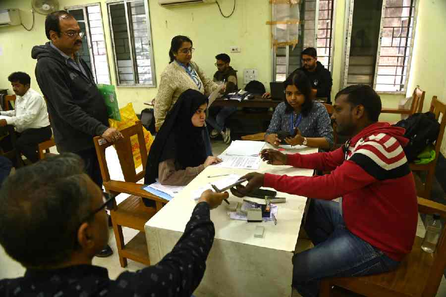 SIR Hearing is going on at Government of West Bengal Central Calcutta Polytechnic , 21, Convent Road, Kolkata - 14.