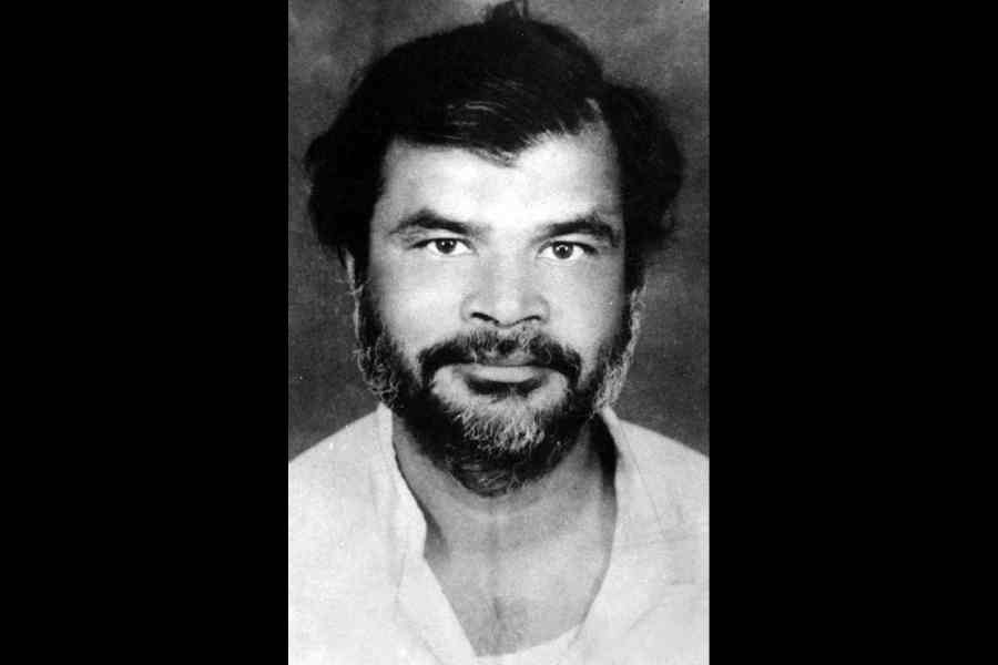 Shankar Guha Niyogi, trade union leader.