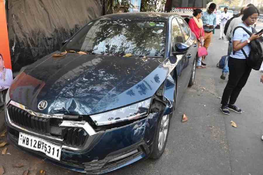 The Skoda Octavia that rammed into guardrails on Red Road early on Saturday. Picture by Sanat Kr Sinha