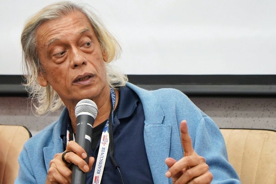 Sudir Mishra during a session titled ‘Ghatak @ 100: A Soft Note on a Sharp Scale’, at the Kolkata Literary Meet 2026