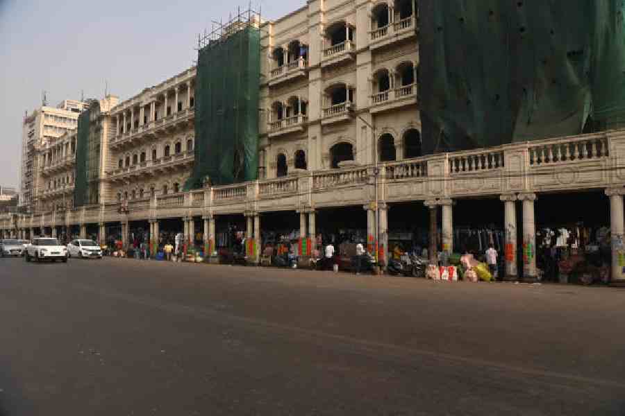 The Grand arcade; (right) stalls in the arcade on Sunday evening. Pictures by Bishwarup Dutta