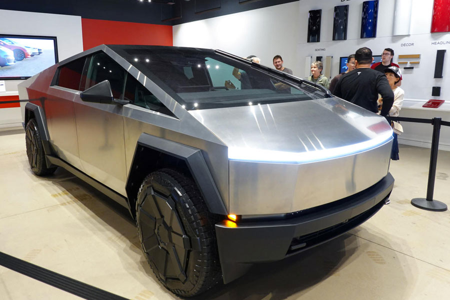 Tesla store shows new Cybertruck in California