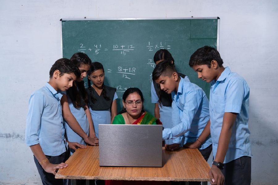 Representational image