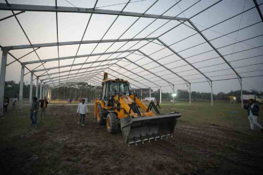 Preparations on full swing in Thursday at the venue of Amit Shah’s Saturday meeting at Bagdogra