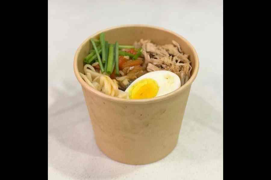 KOREAN CHICKEN RAMEN