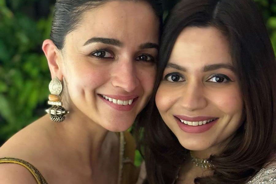 Alia Bhatt and Shaheen Bhatt