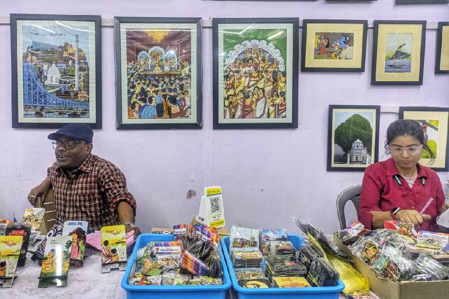“We are trying to revive interest in old Bengali cinema among Gen Z. However, it does not mean our comics and merchandise appeal only to the younger generation. We have buyers from across different age groups every day,” said Tanya Ghosh, an employee of Sentoor Kartoon