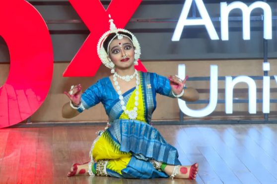 Nationally acclaimed Odissi dancer Ms Ananya Jugade performing at the event.