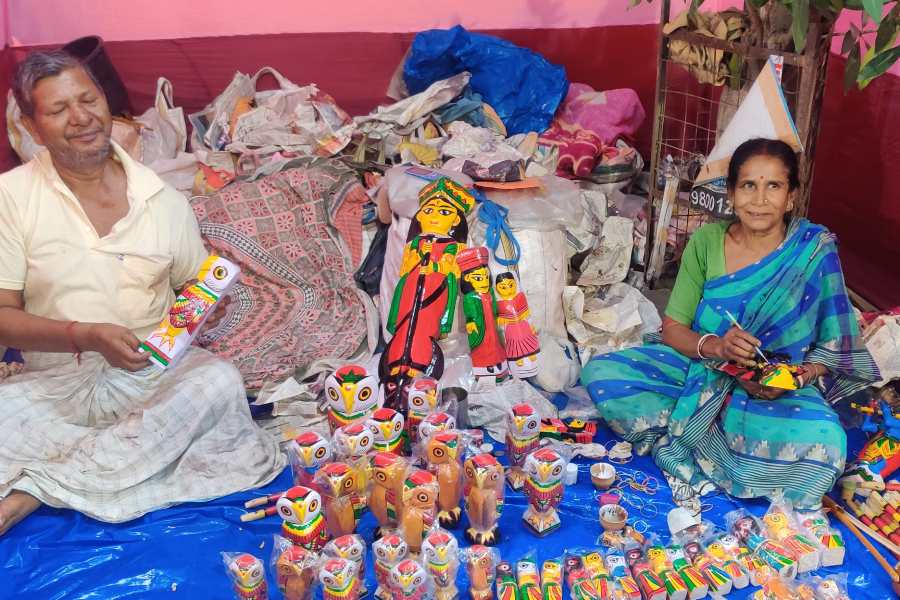 Artisans Bhakta Bhaskar and Chabirani Bhaskar