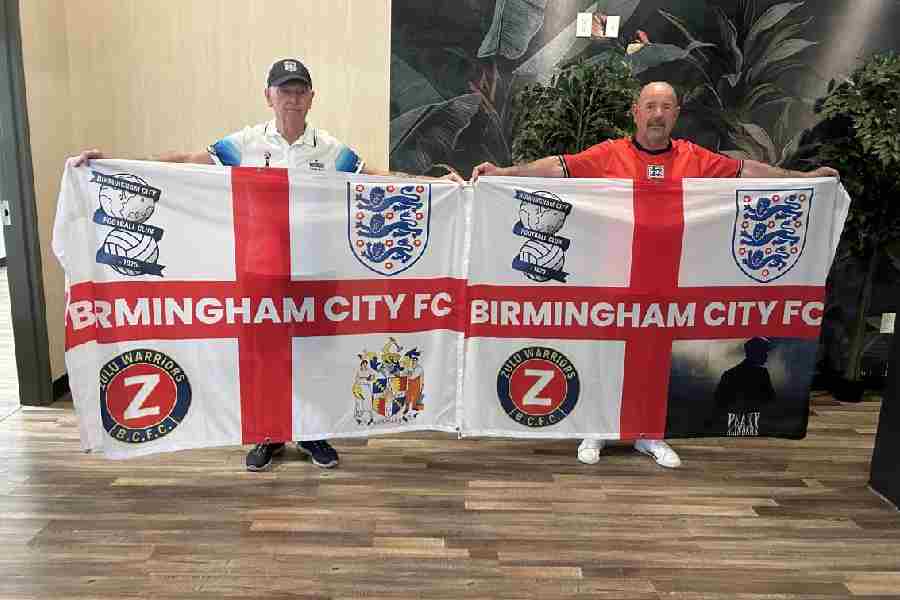 Team England fans John Byers and (right) Archie Gibbs from Birmingham gear up for Wednesday’s clash in Atlanta.