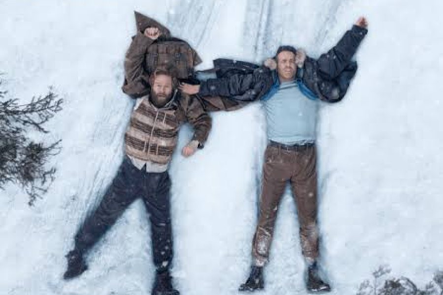 Kenneth Branagh, Ryan Reynolds in ‘Mayday’