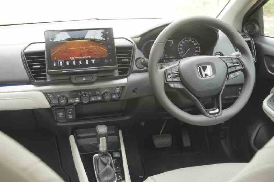 The city has physical controls that, as always for Hondas, fall perfectly to hand, taking a lot of strain out of the driving experience