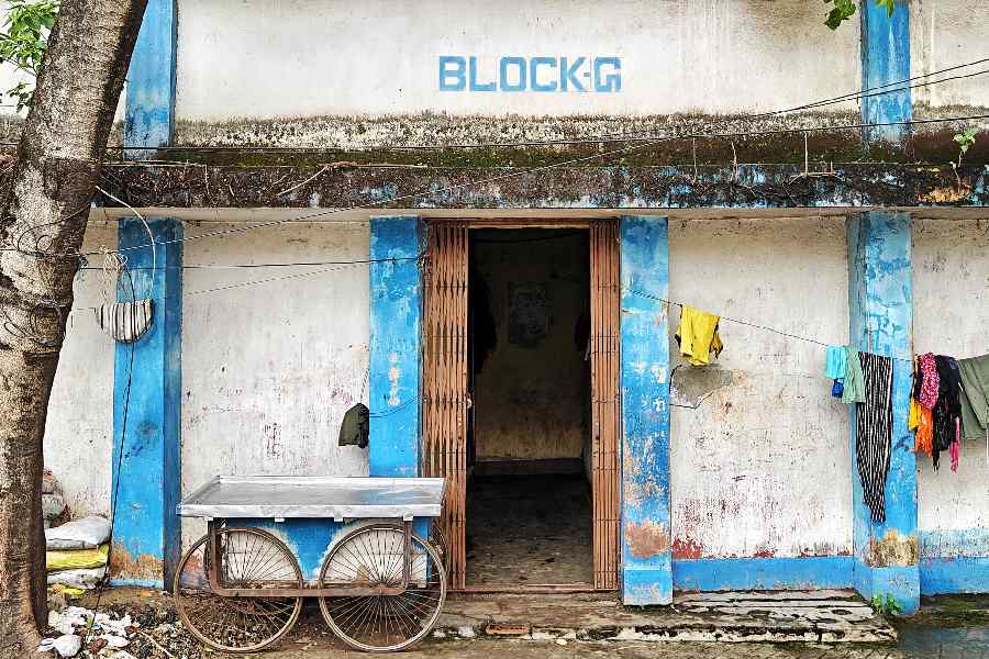 Stalls for hawkers on Galiff Street remain empty