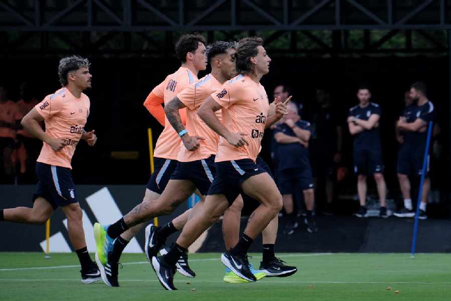 Uruguay's Agustin Canobbio with teammates during training 